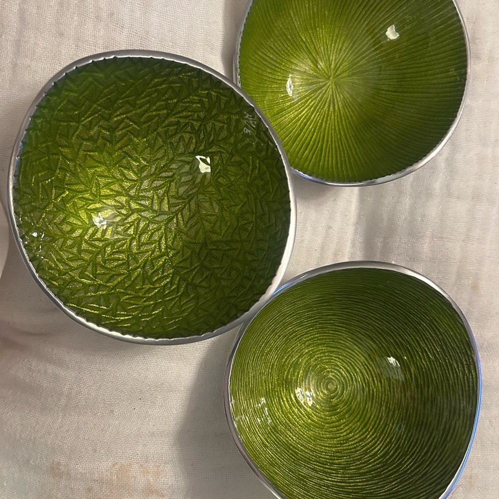 SIMPLY DESIGNZ Organic Serveware 3-pcs Textured Enamel Aluminum Bowls #0610255A